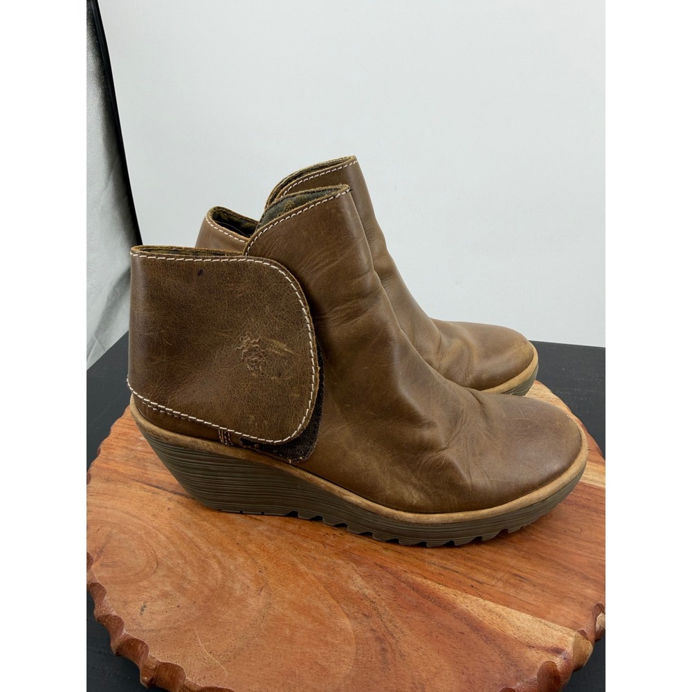 Fly London Yogi Wedge Booties sz 40 9.5 Brown‎ Leather Ankle Boots Hook Loop